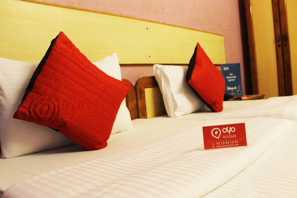 Oyo Rooms Noida Sector 12 Экстерьер фото